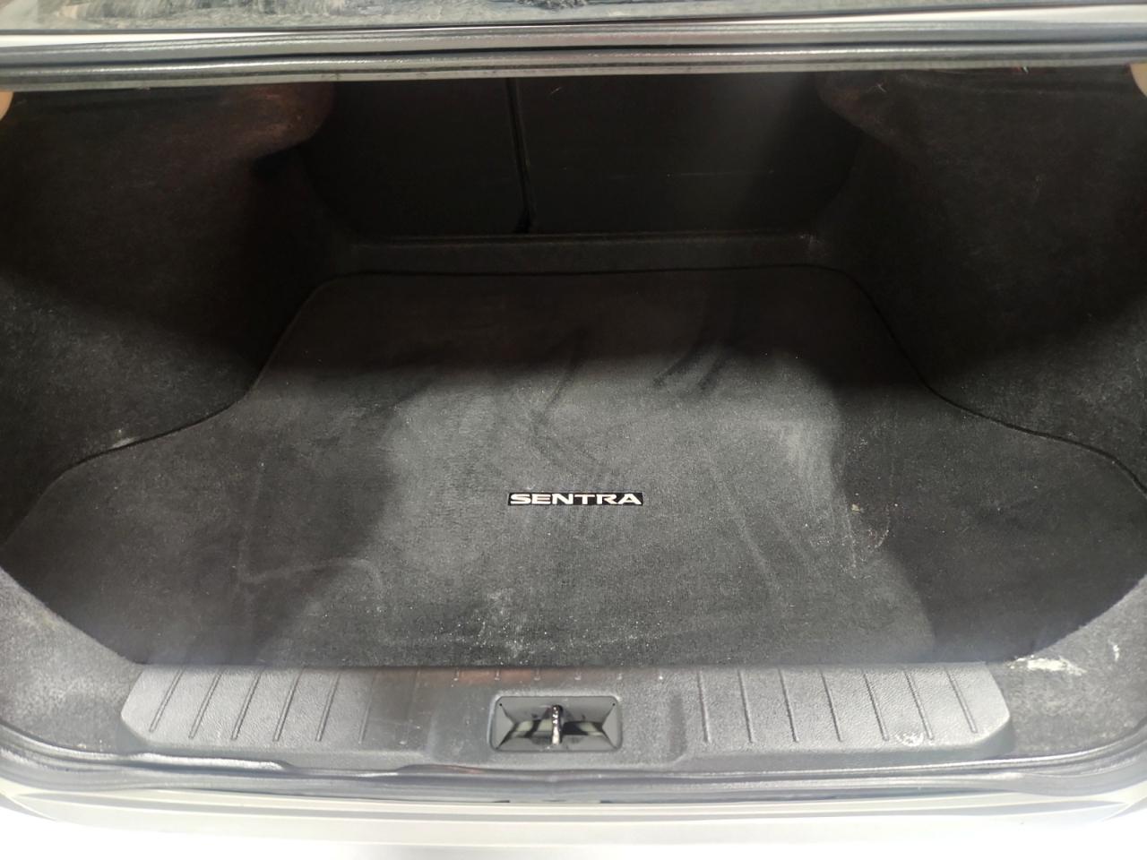 Nissan Sentra SV 2021