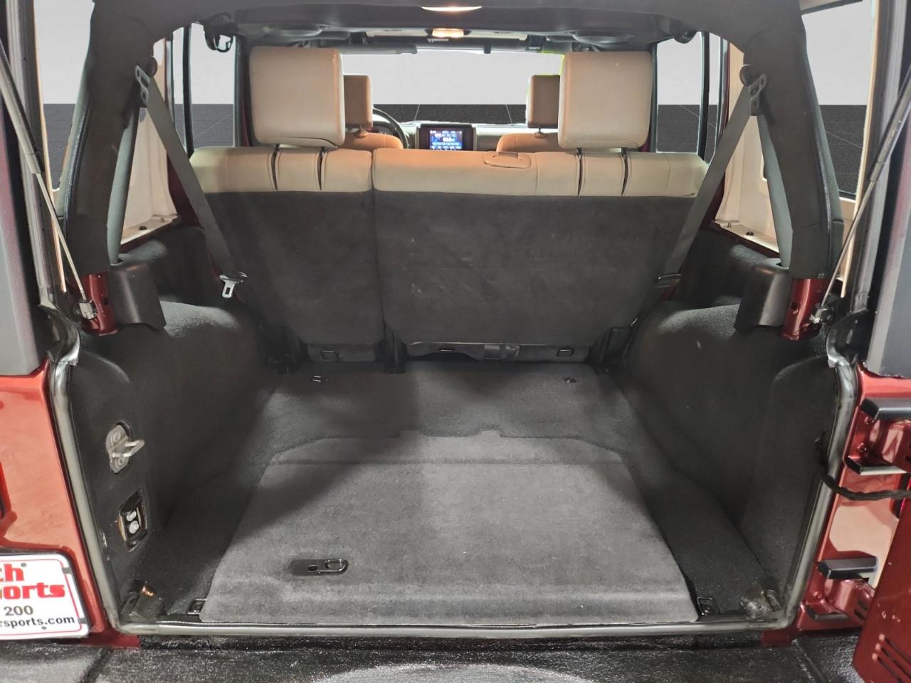 Jeep Wrangler Unlimited Sport 4WD 2010