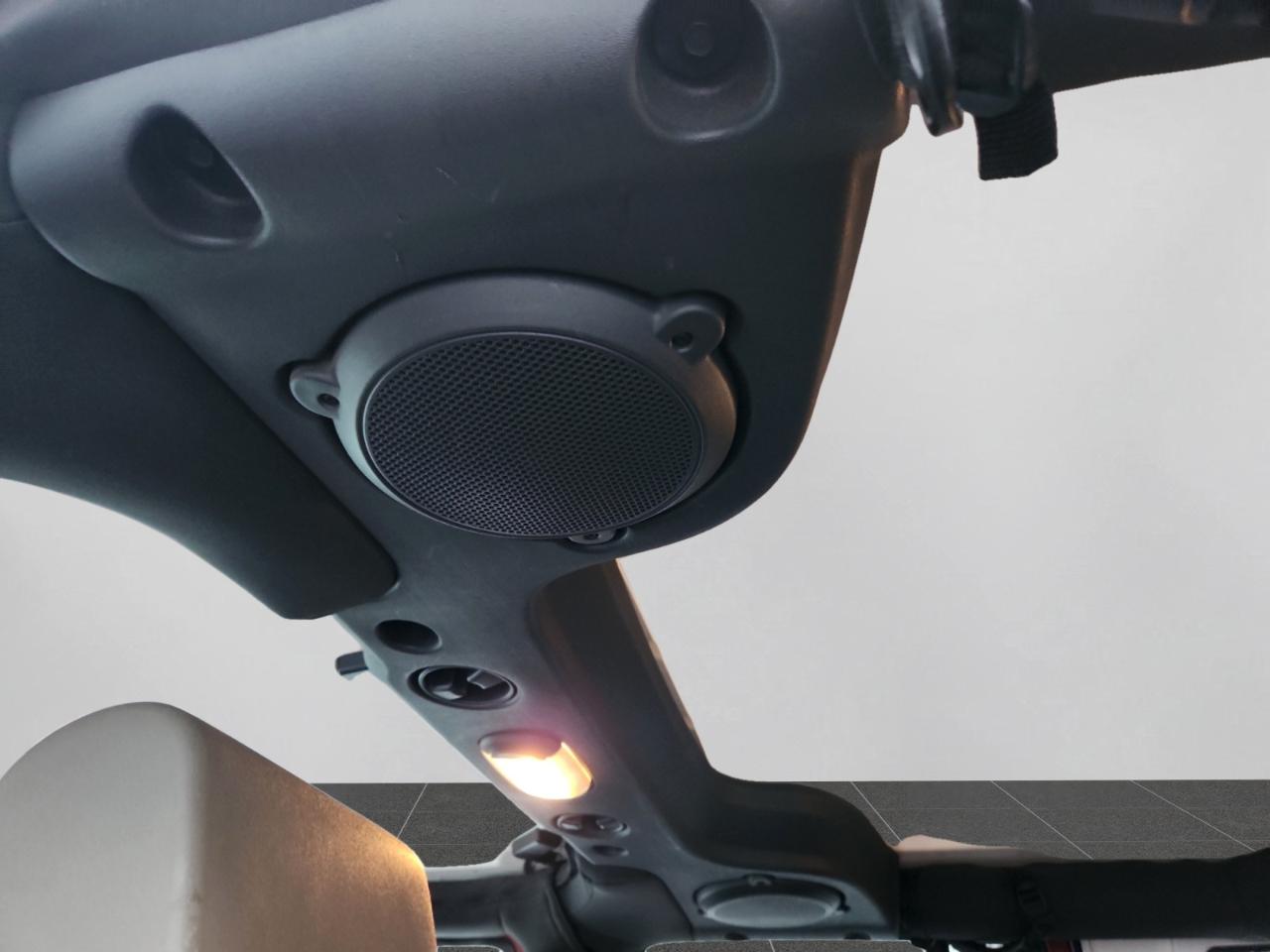 Jeep Wrangler Unlimited Sport 4WD 2010