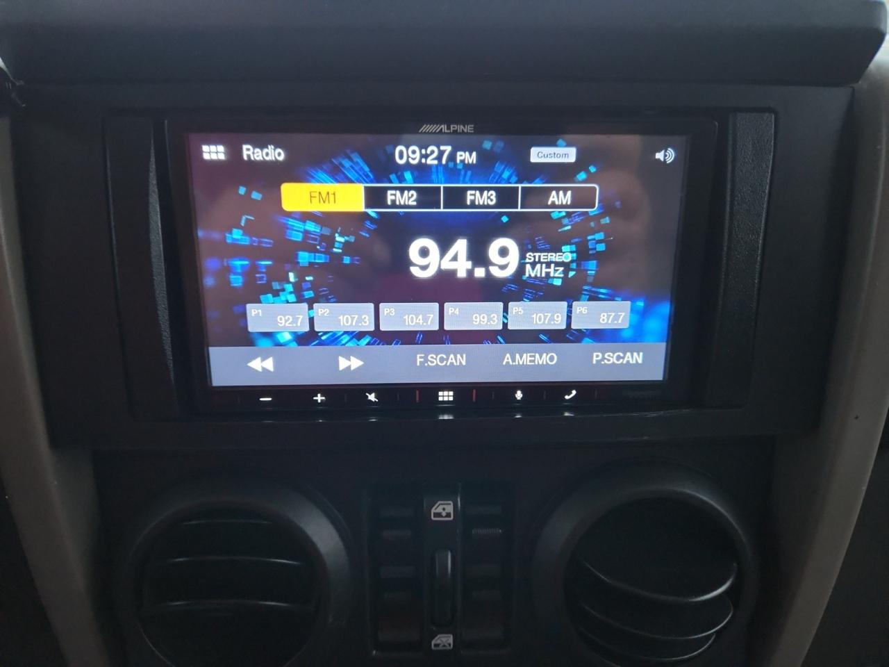 Jeep Wrangler Unlimited Sport 4WD 2010