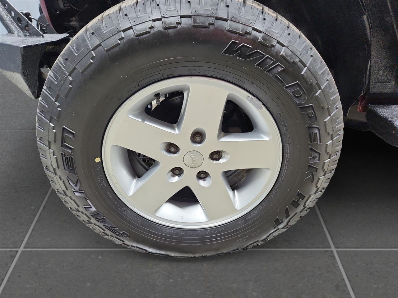 Jeep Wrangler Unlimited Sport 4WD 2010