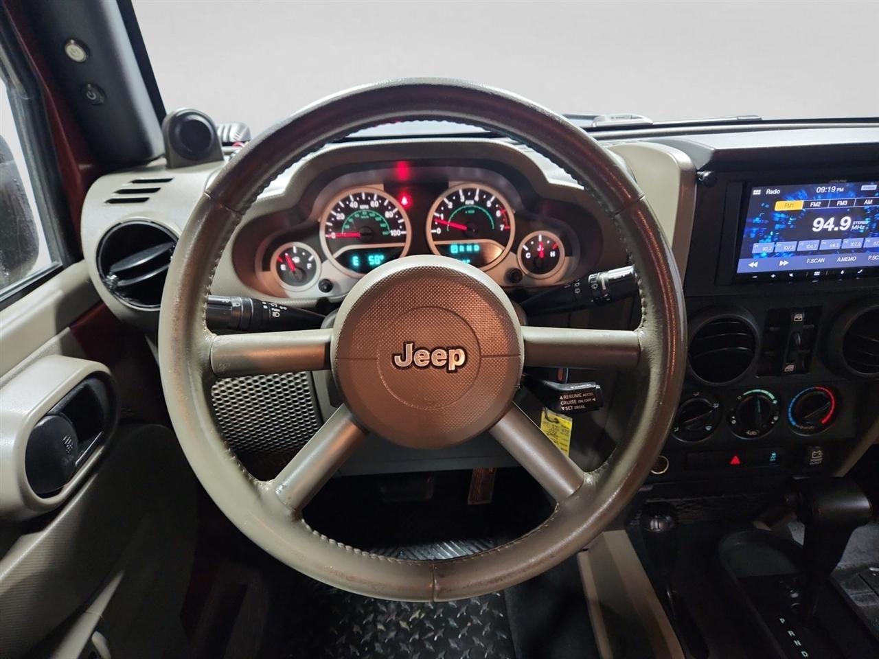 Jeep Wrangler Unlimited Sport 4WD 2010