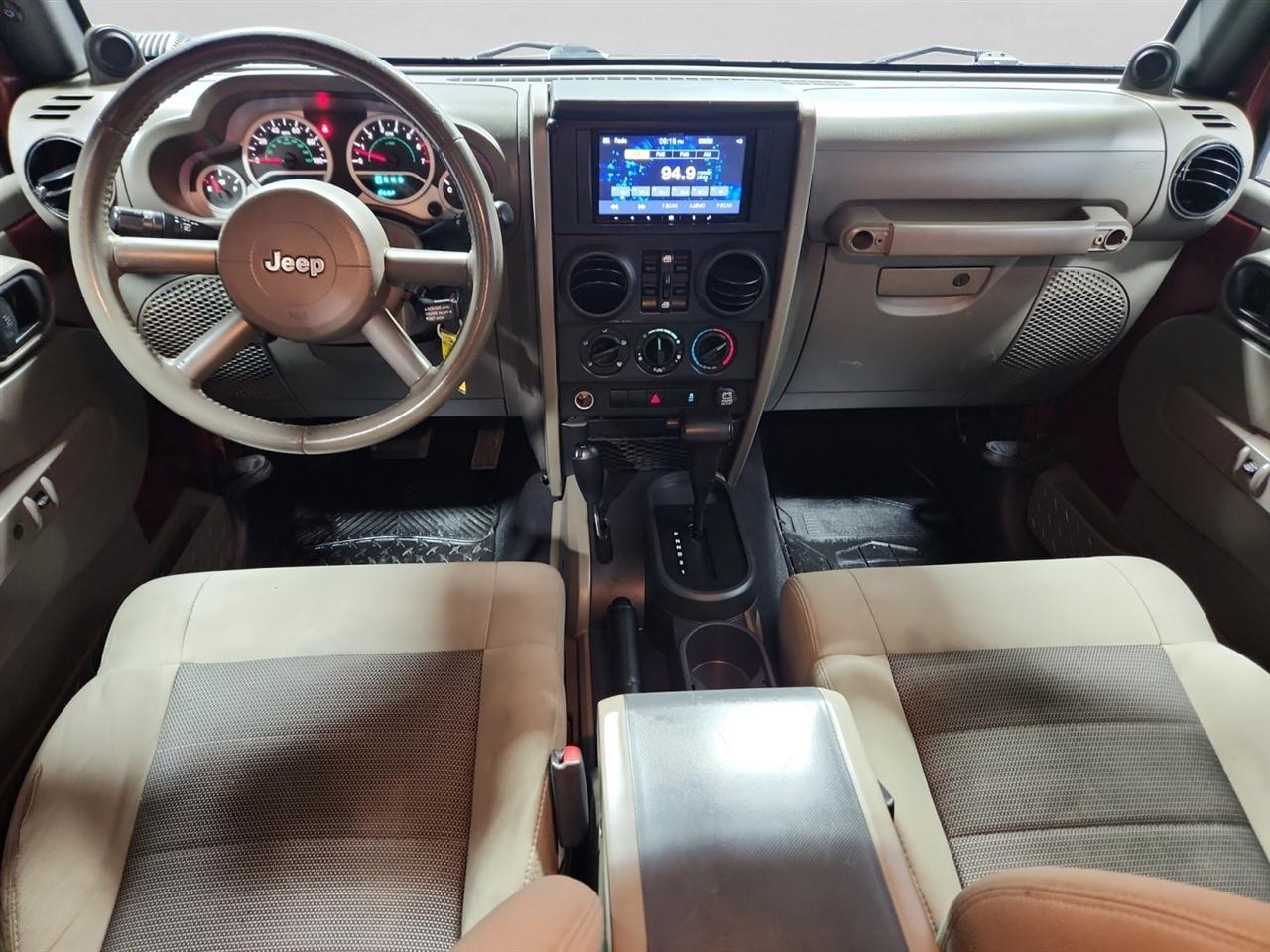 Jeep Wrangler Unlimited Sport 4WD 2010