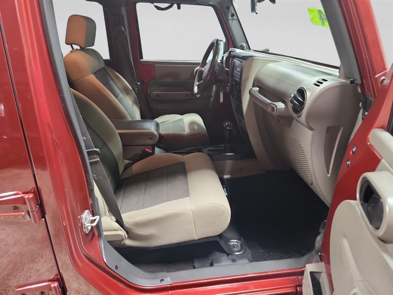 Jeep Wrangler Unlimited Sport 4WD 2010