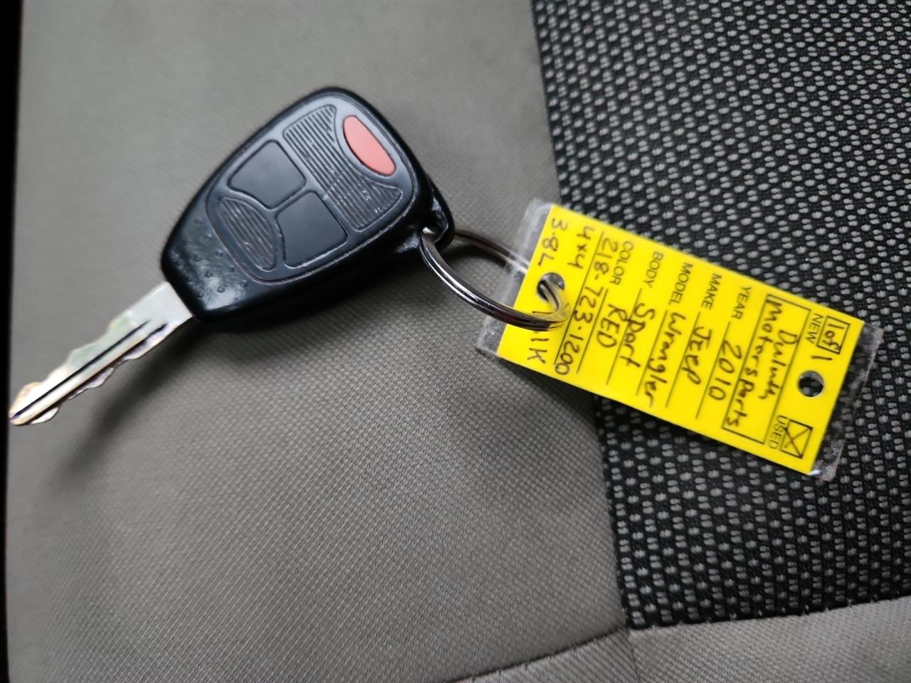 Jeep Wrangler Unlimited Sport 4WD 2010