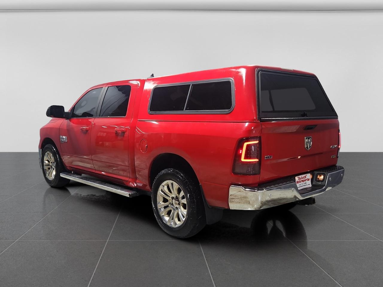 RAM 1500 Classic SLT Crew Cab SWB 4WD 2019