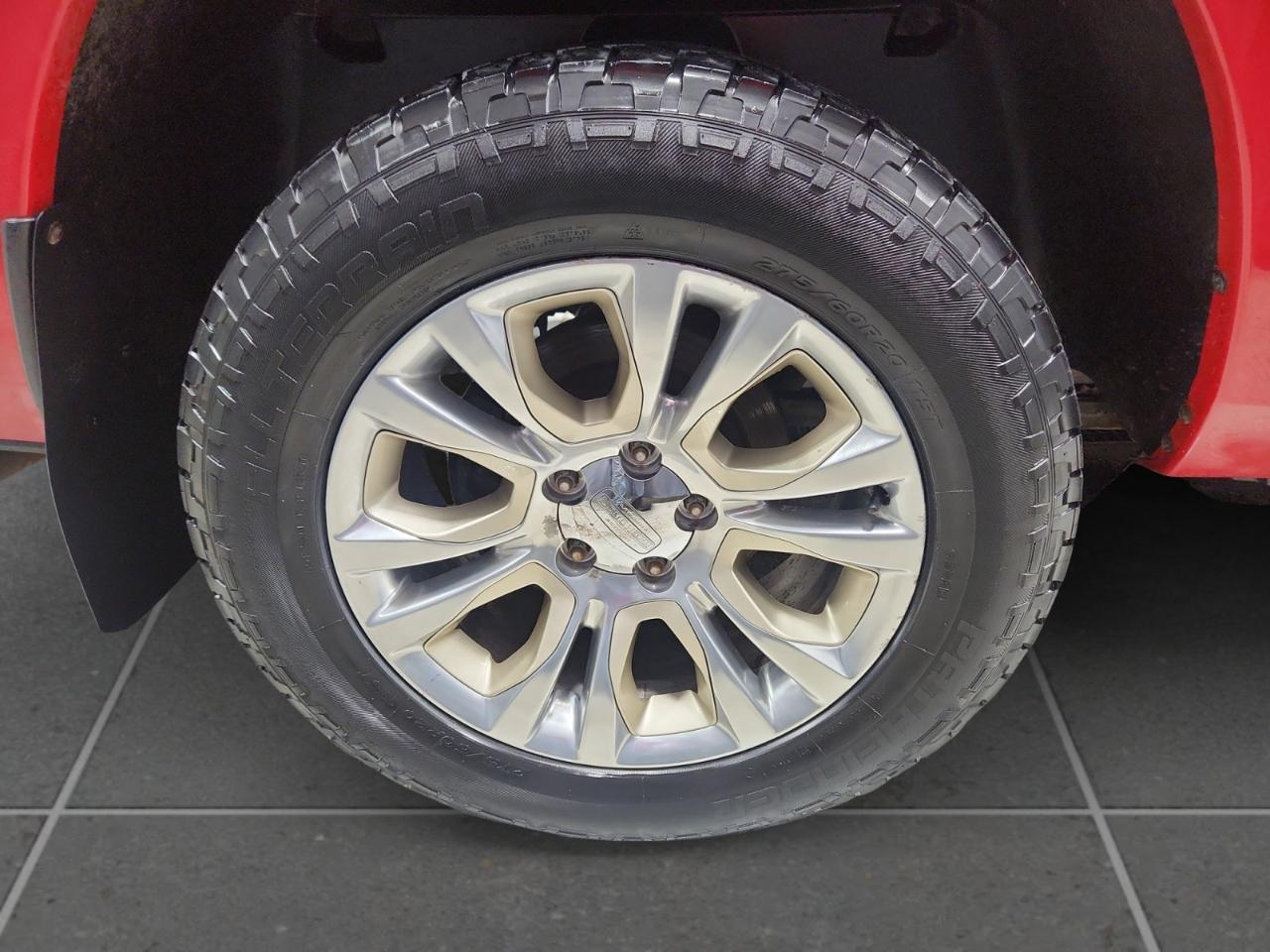 RAM 1500 Classic SLT Crew Cab SWB 4WD 2019