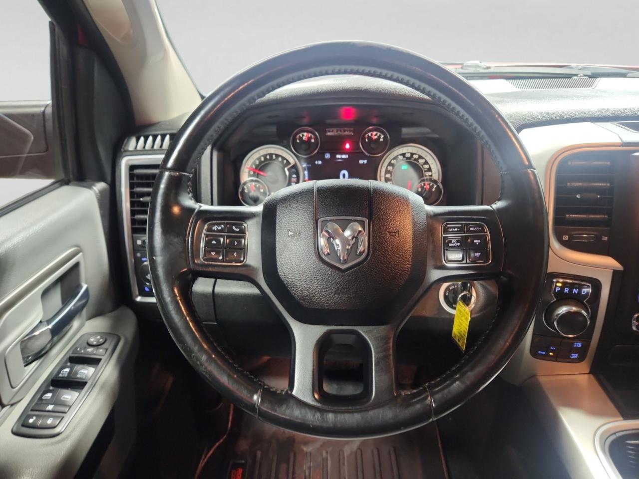 RAM 1500 Classic SLT Crew Cab SWB 4WD 2019