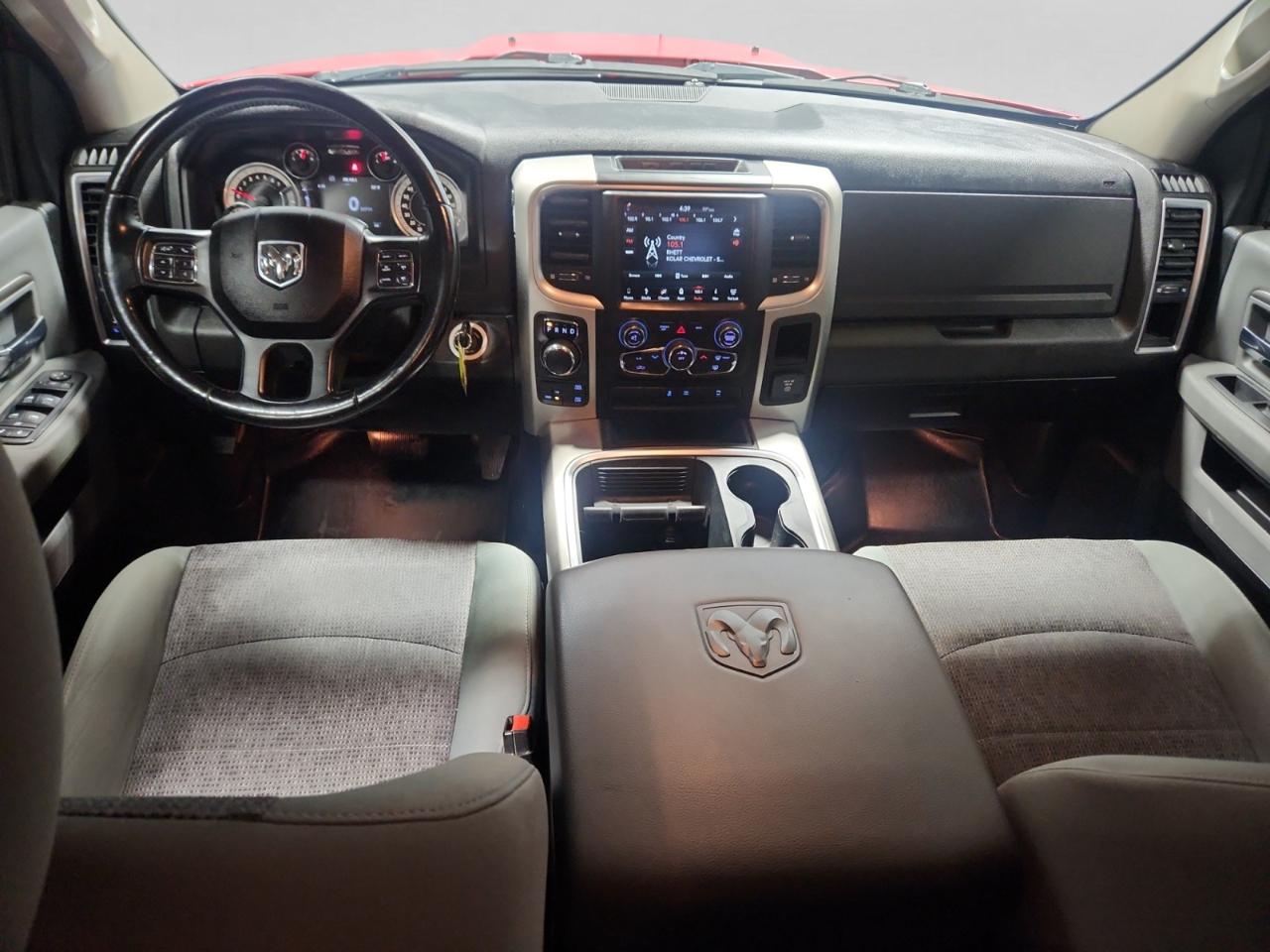 RAM 1500 Classic SLT Crew Cab SWB 4WD 2019