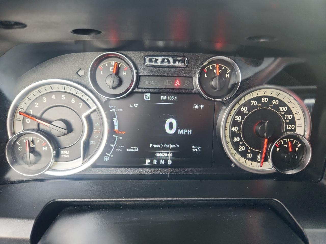 RAM 1500 Classic SLT Crew Cab SWB 4WD 2019