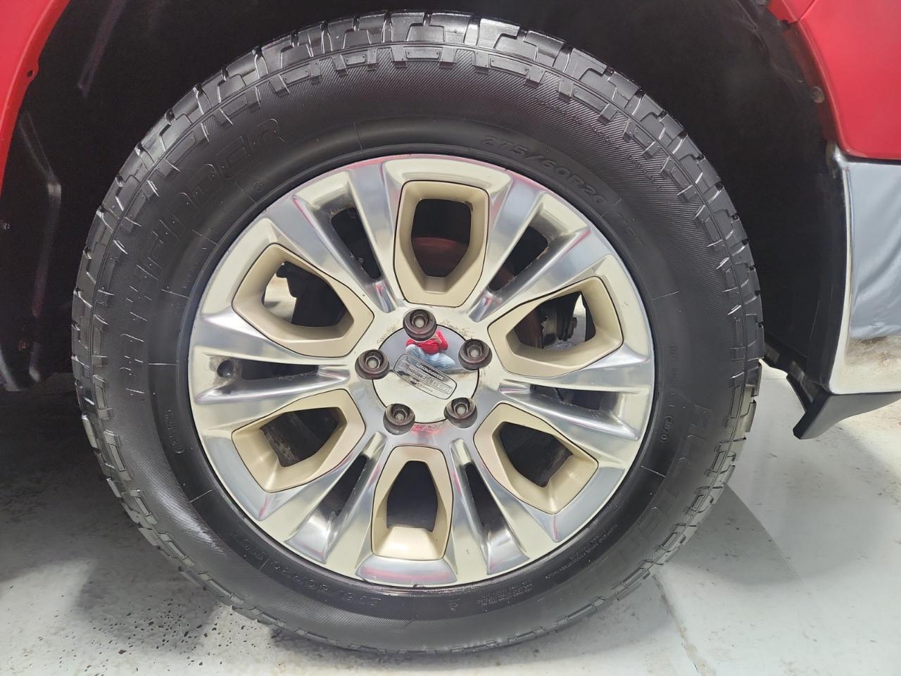 RAM 1500 Classic SLT Crew Cab SWB 4WD 2019