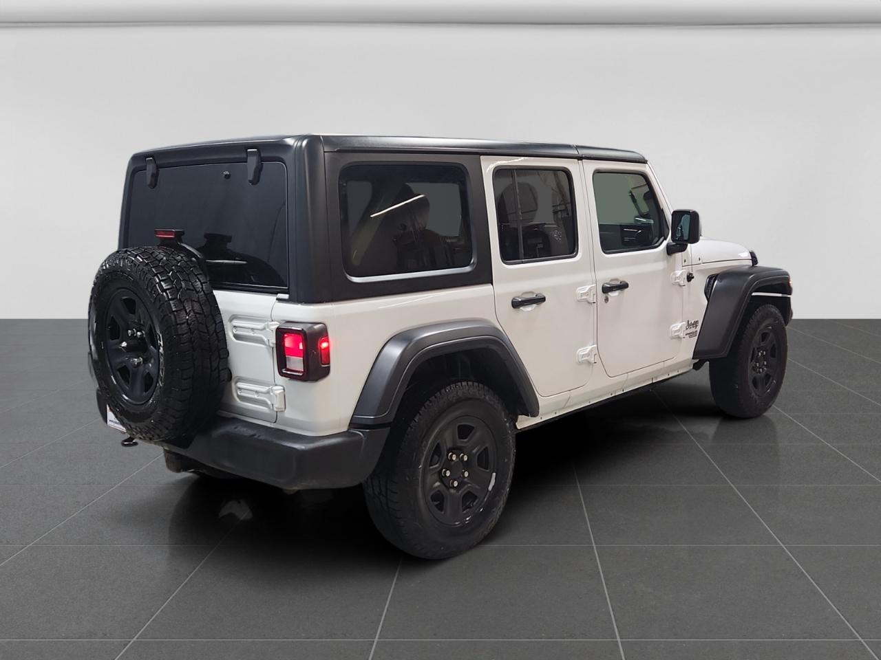 Jeep Wrangler Unlimited Sport 2020