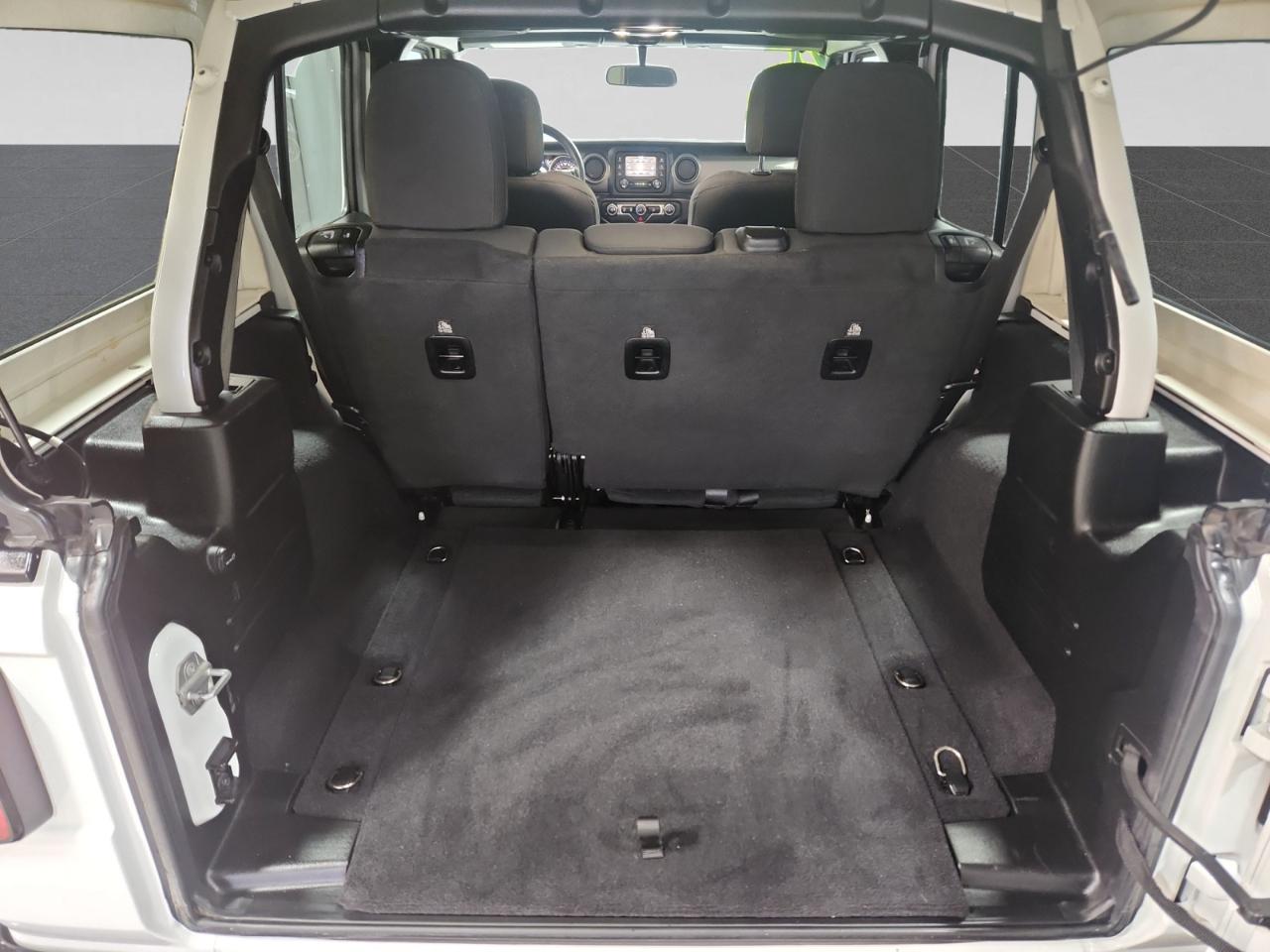 Jeep Wrangler Unlimited Sport 2020