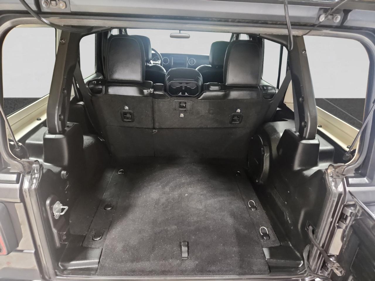 Jeep Wrangler Unlimited Sahara 2018