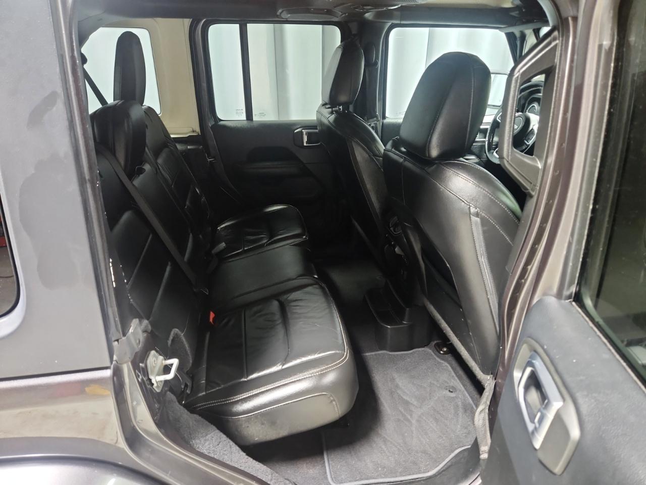 Jeep Wrangler Unlimited Sahara 2018