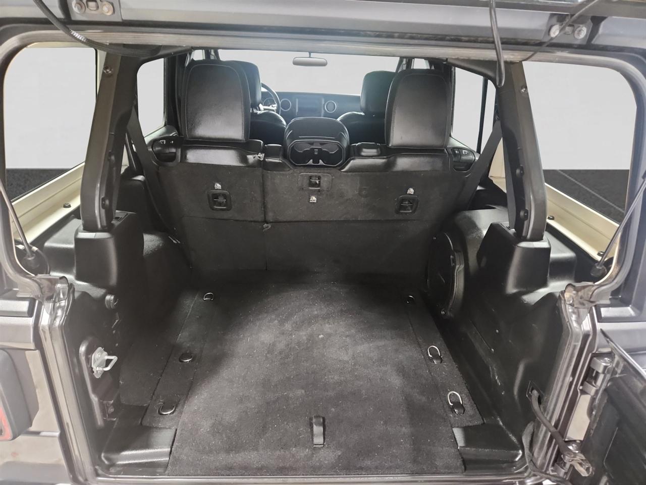 Jeep Wrangler Unlimited Sahara 2018