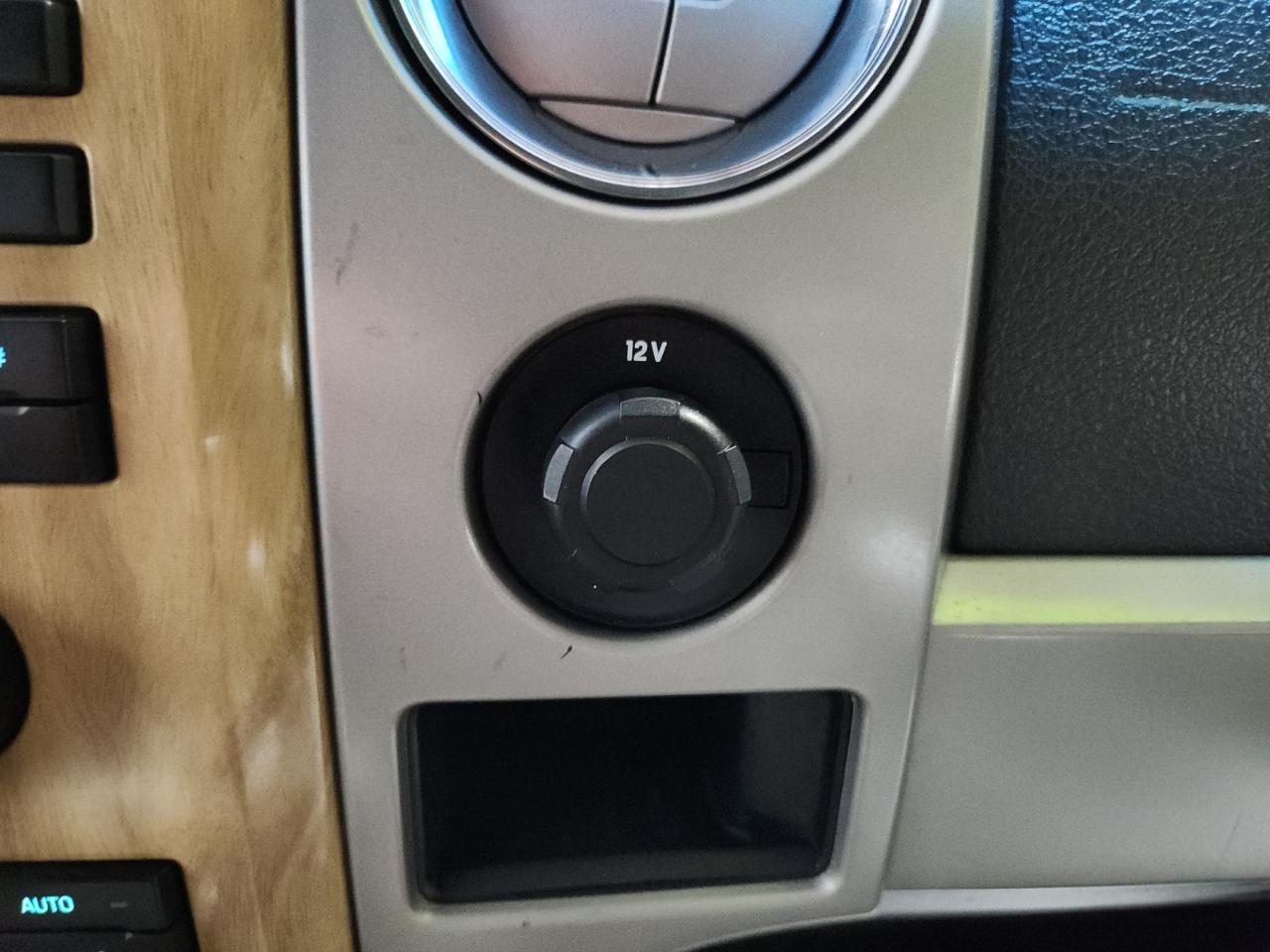 Ford F-150 Lariat SuperCrew 6.5-ft. Bed 4WD 2011