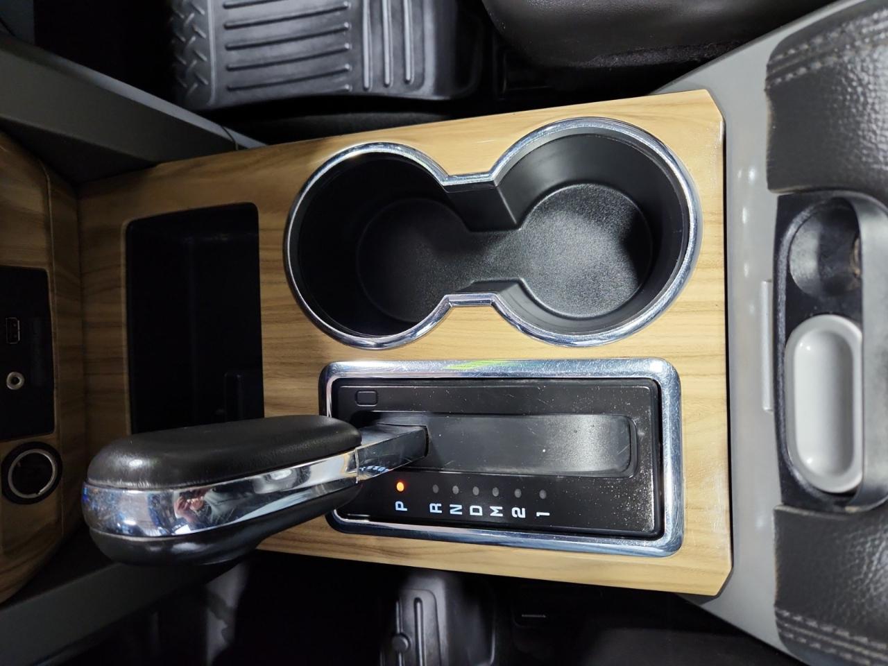 Ford F-150 Lariat SuperCrew 6.5-ft. Bed 4WD 2011