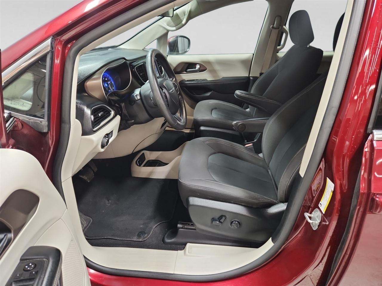 Chrysler Voyager LX 2020