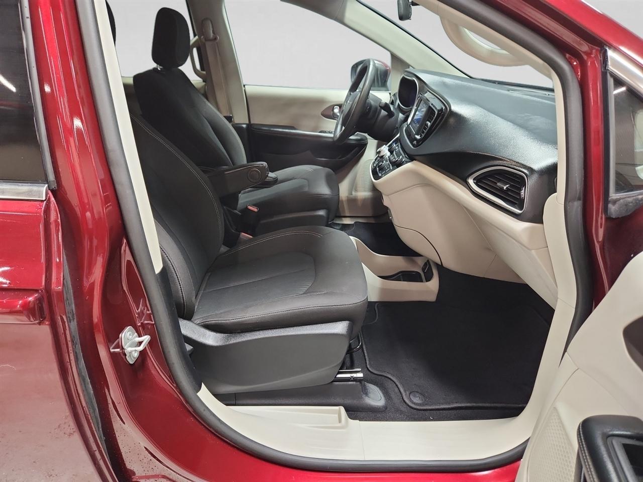 Chrysler Voyager LX 2020