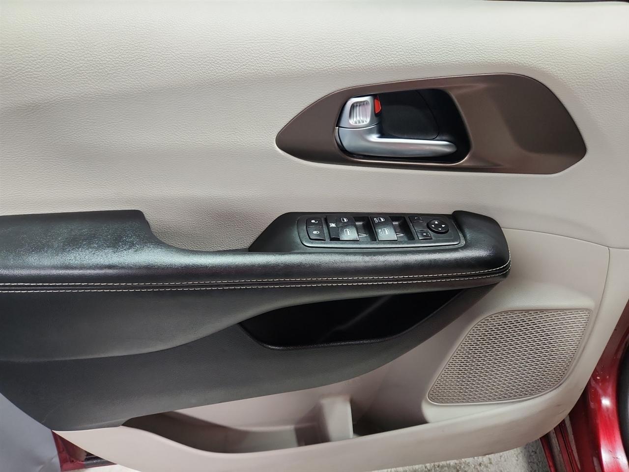 Chrysler Voyager LX 2020