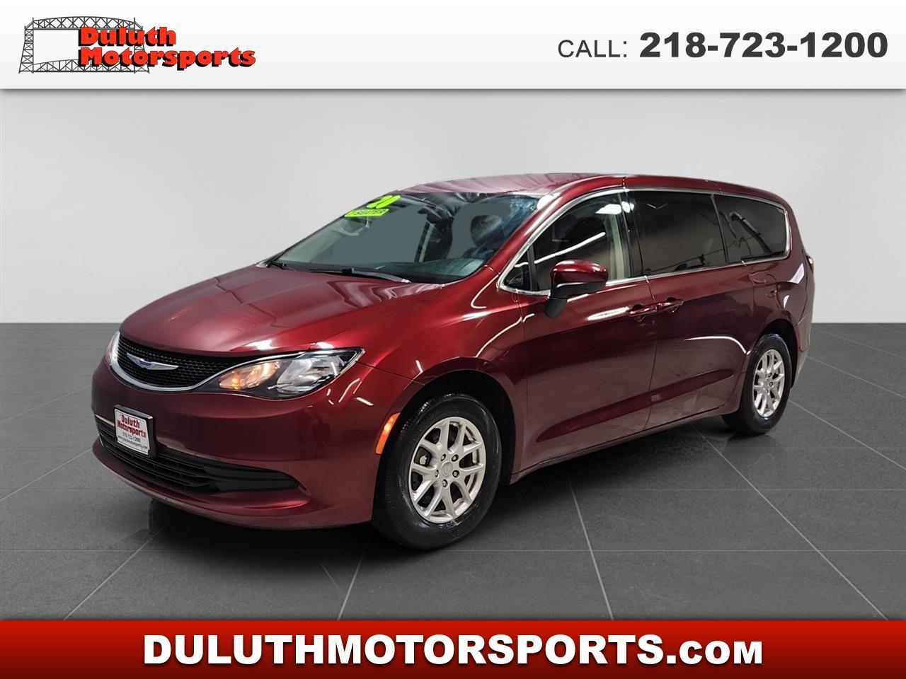 2020 Chrysler Voyager LX