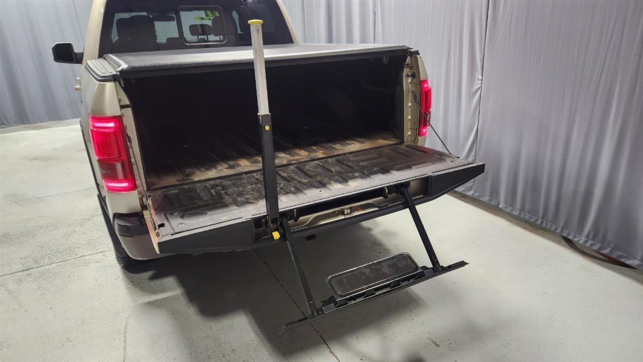 Ford F-150 Lariat SuperCrew 6.5-ft. Bed 4WD 2017