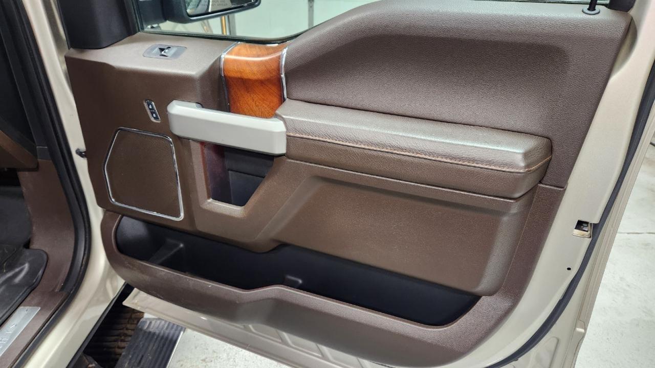 Ford F-150 Lariat SuperCrew 6.5-ft. Bed 4WD 2017