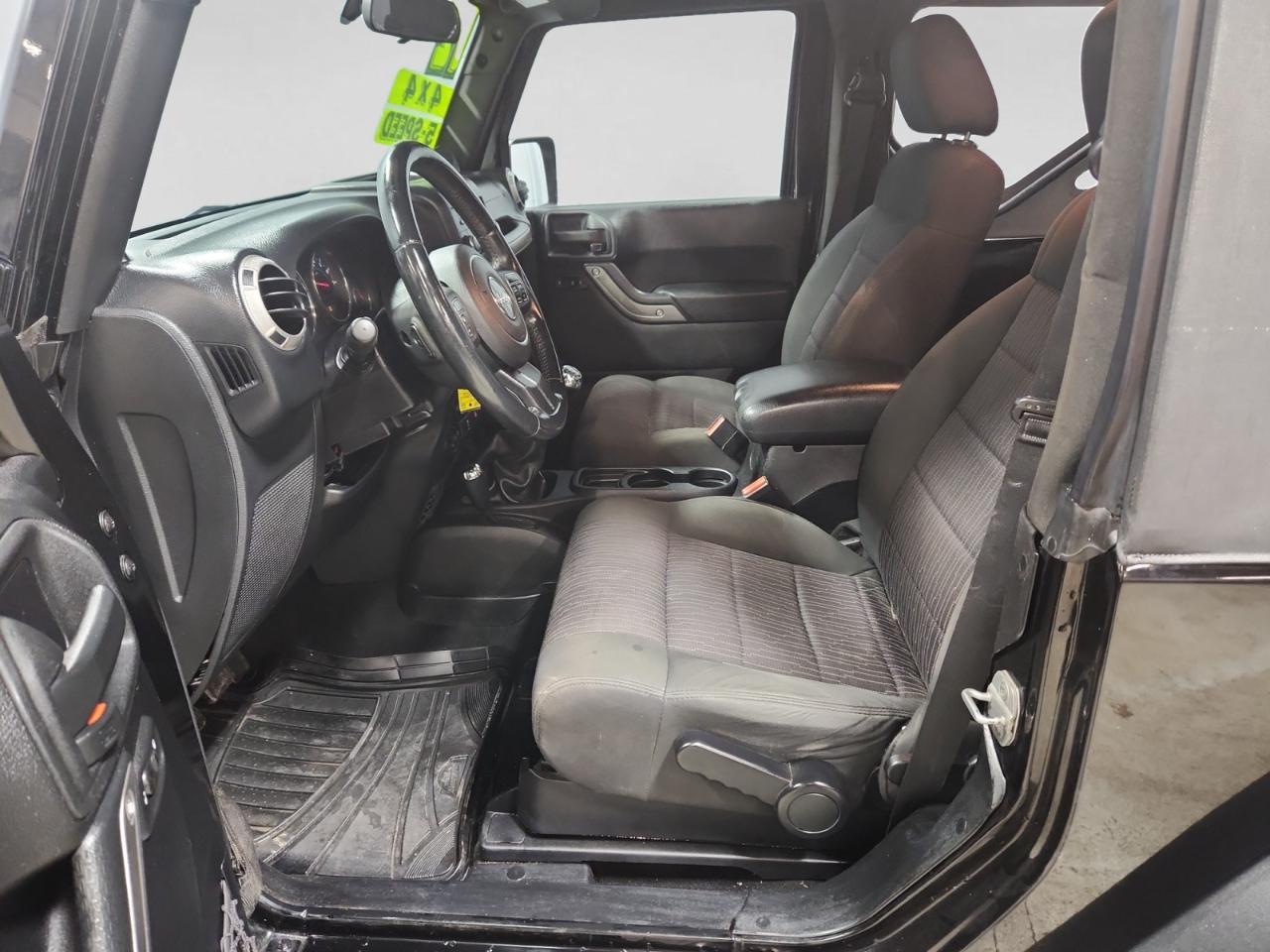 Jeep Wrangler Sport 4WD 2012