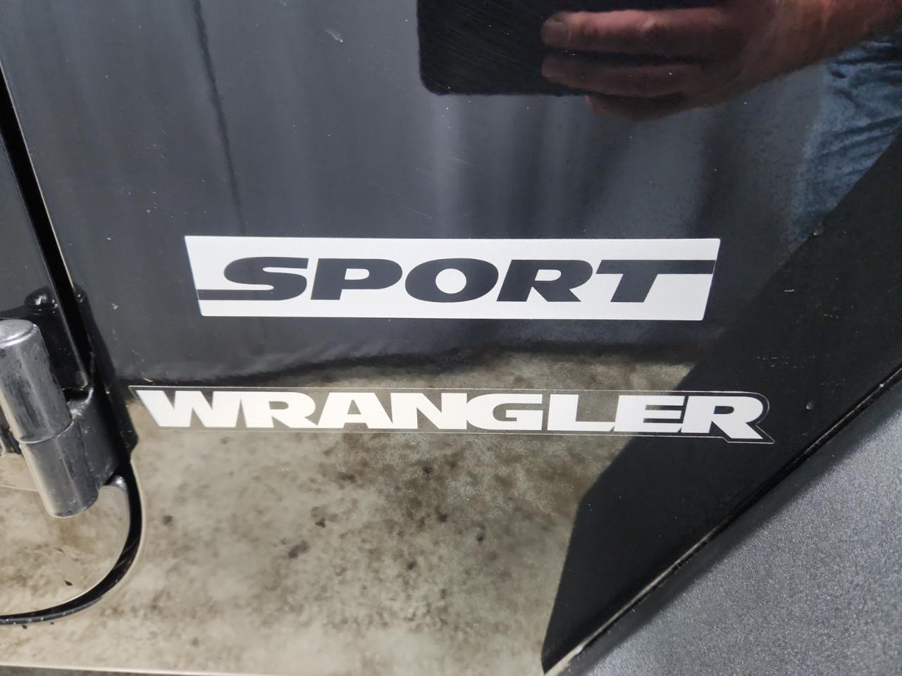 Jeep Wrangler Sport 4WD 2012