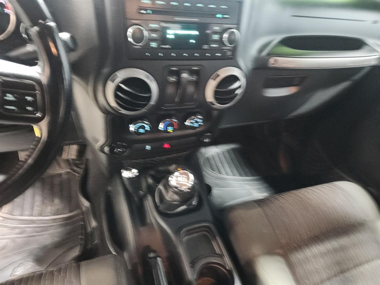 Jeep Wrangler Sport 4WD 2012