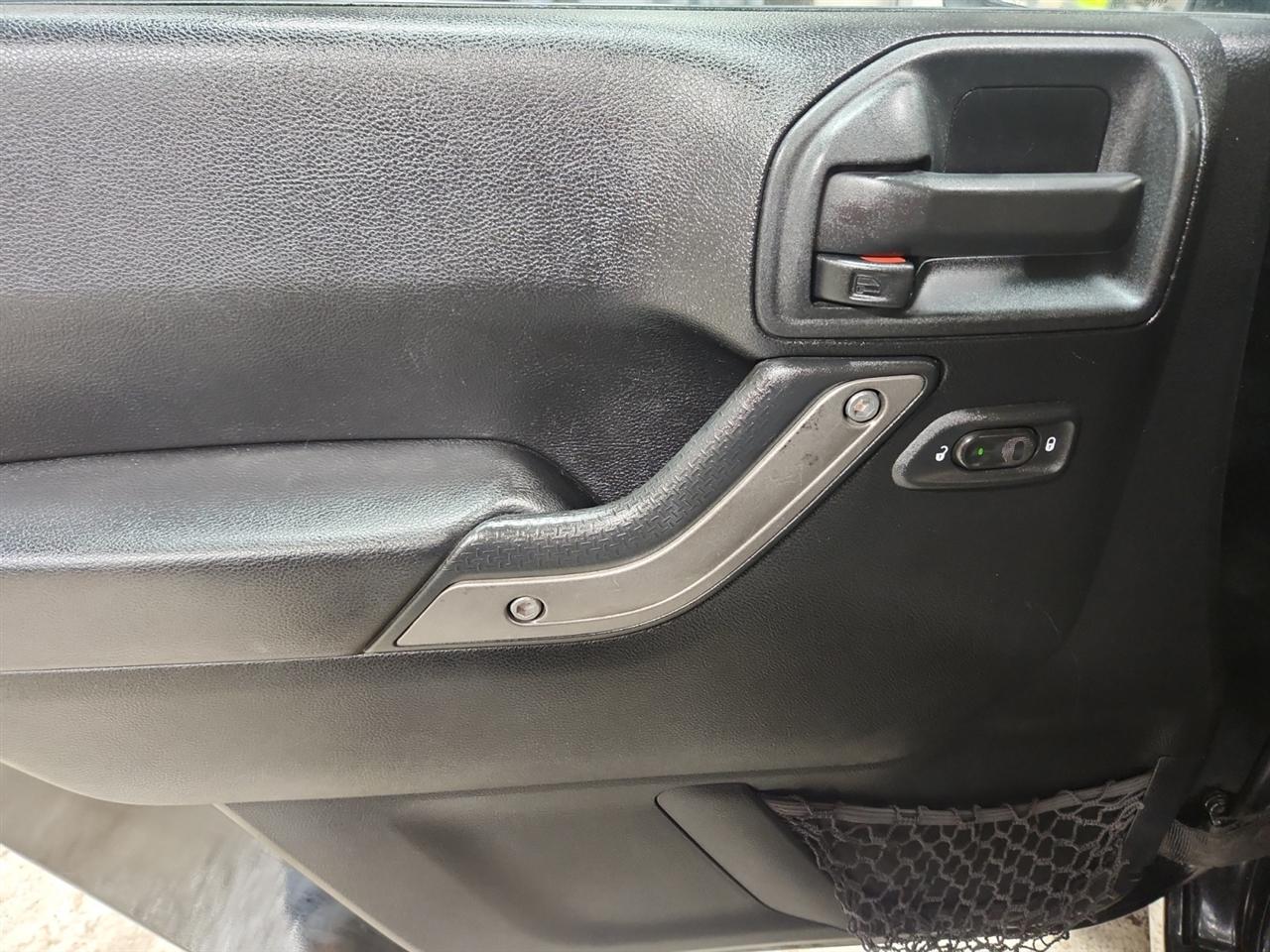 Jeep Wrangler Sport 4WD 2012