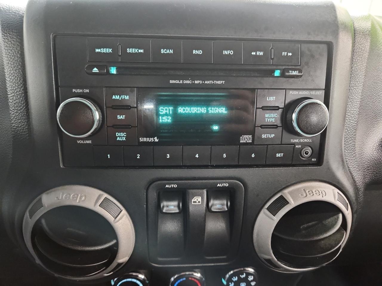 Jeep Wrangler Sport 4WD 2012