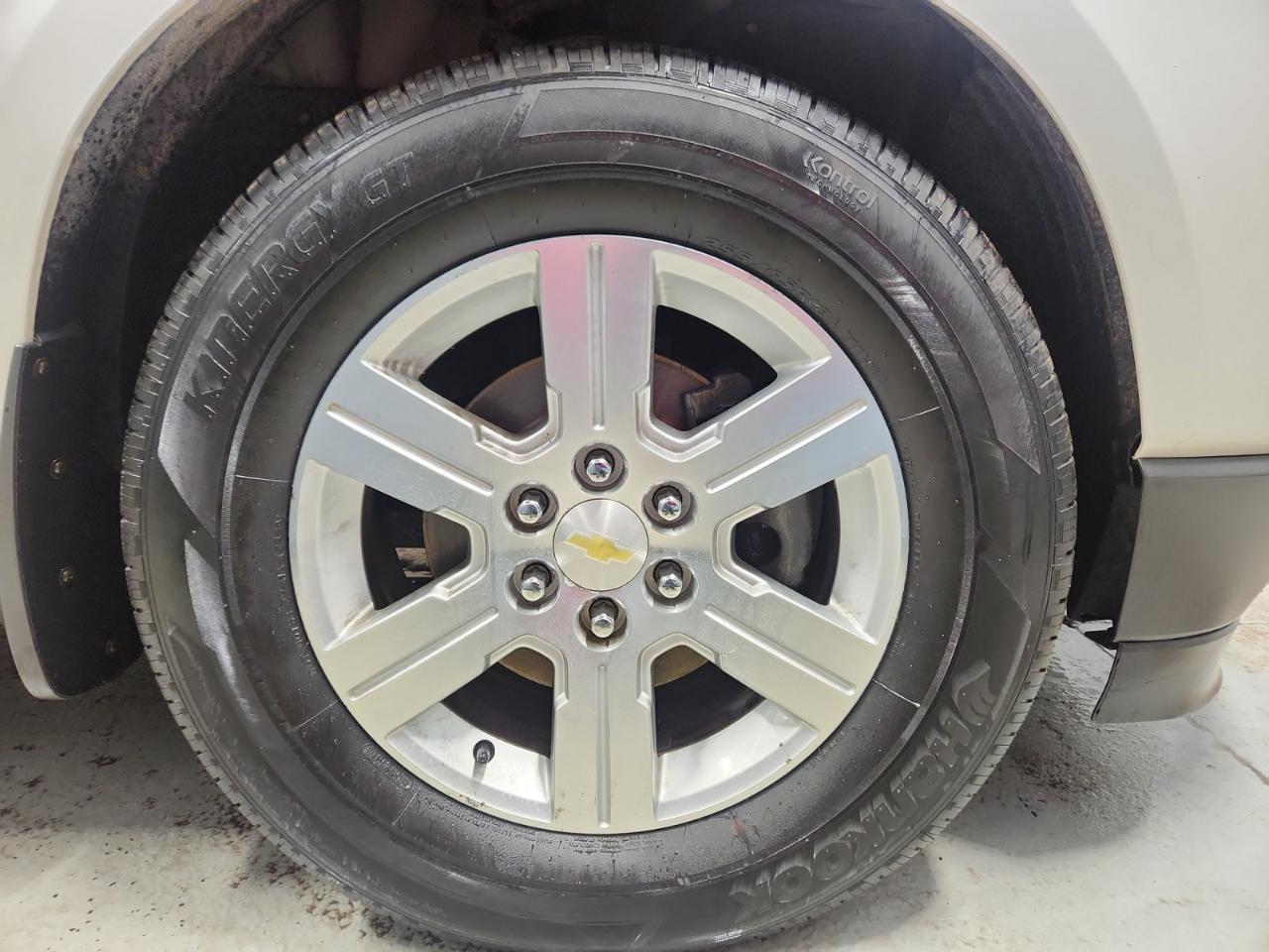 Chevrolet Traverse 2LT AWD 2012