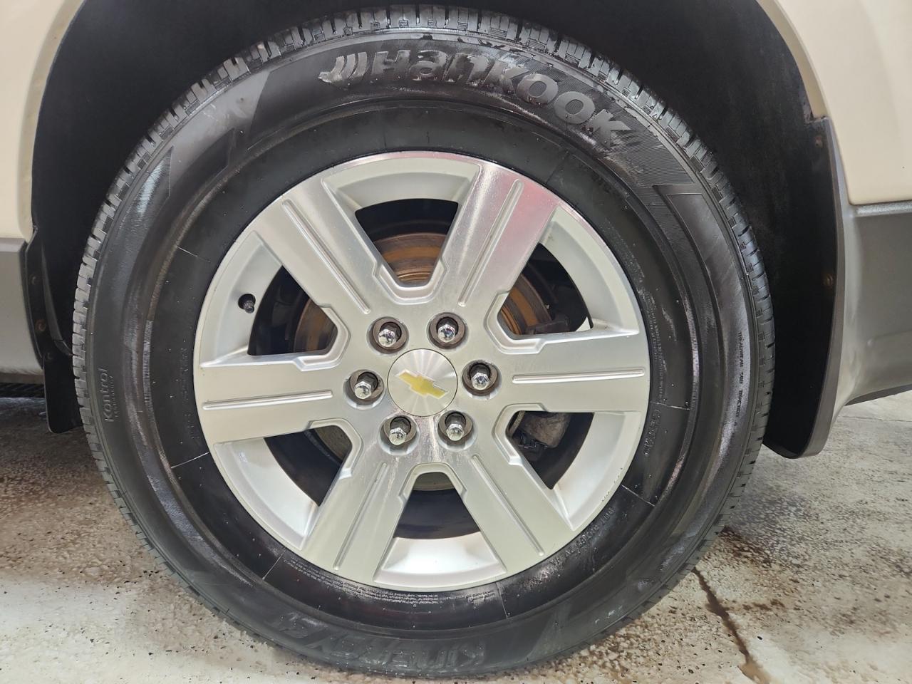 Chevrolet Traverse 2LT AWD 2012