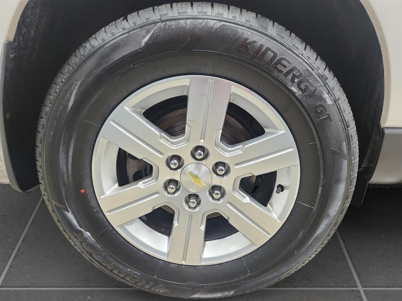 Chevrolet Traverse 2LT AWD 2012