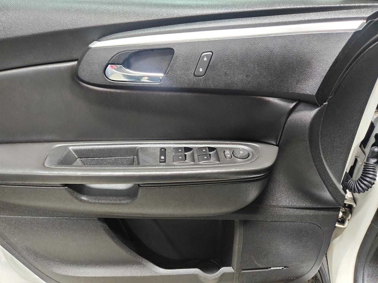 Chevrolet Traverse 2LT AWD 2012