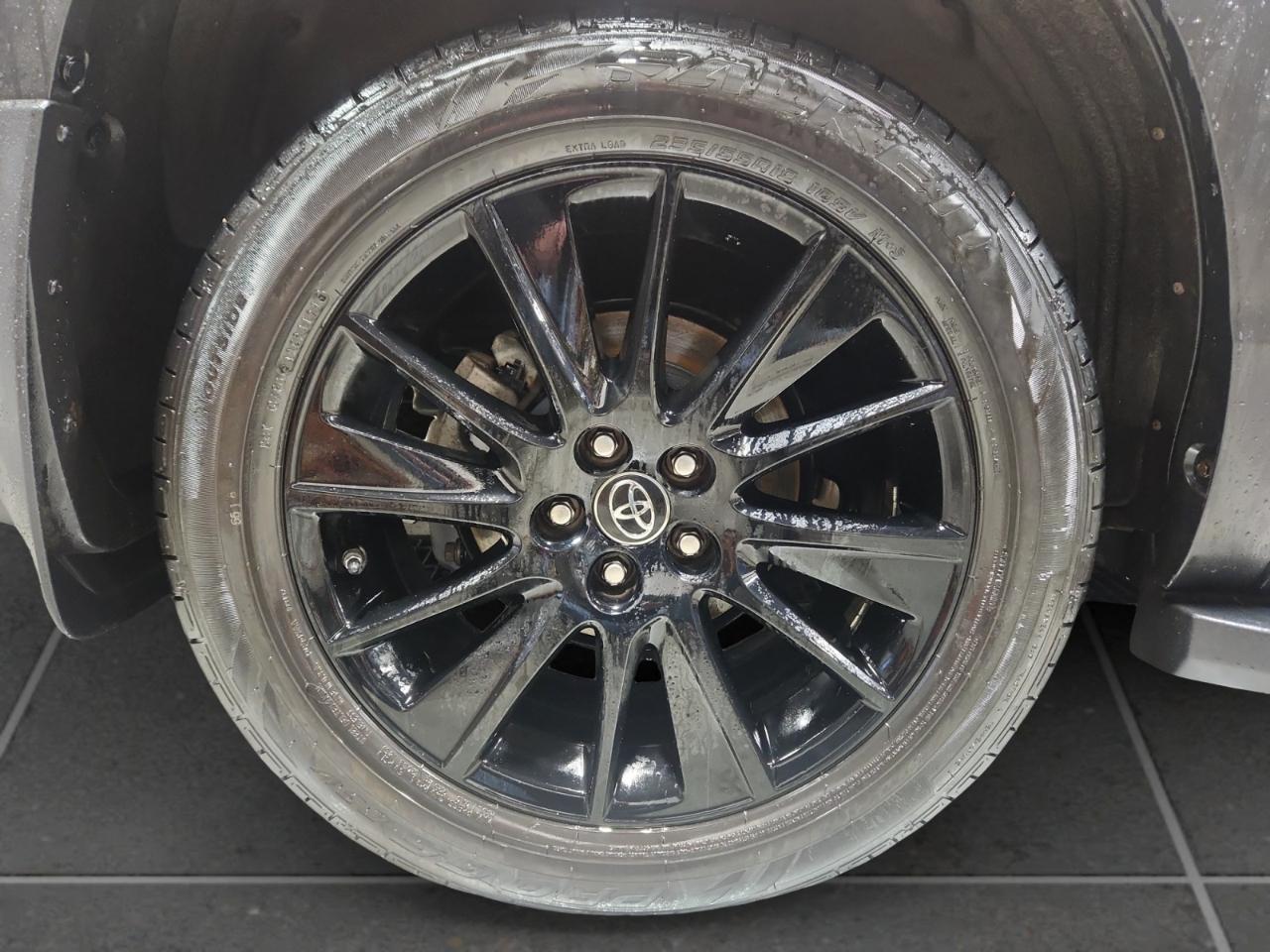 Toyota Highlander SE FWD V6 2019