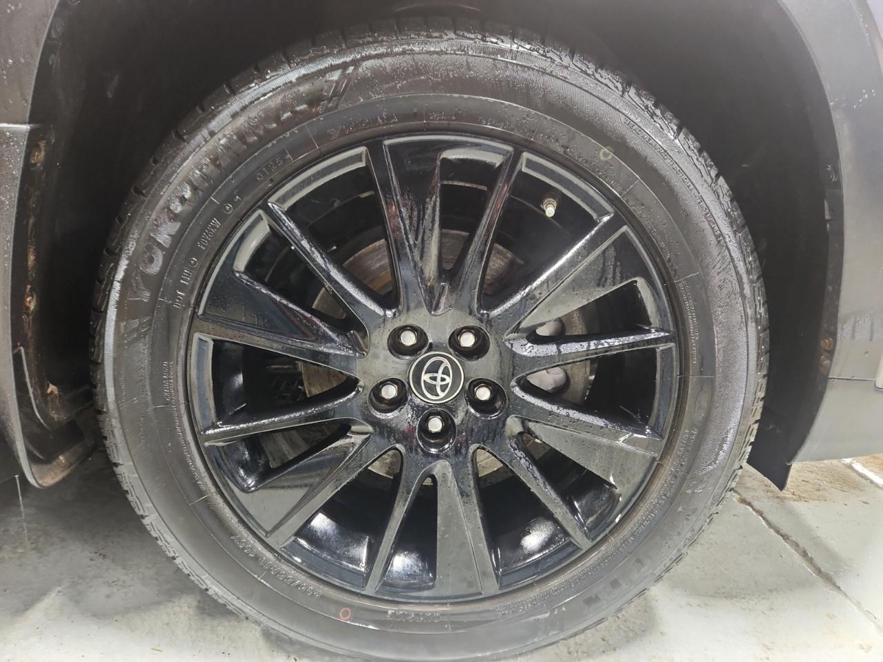 Toyota Highlander SE FWD V6 2019