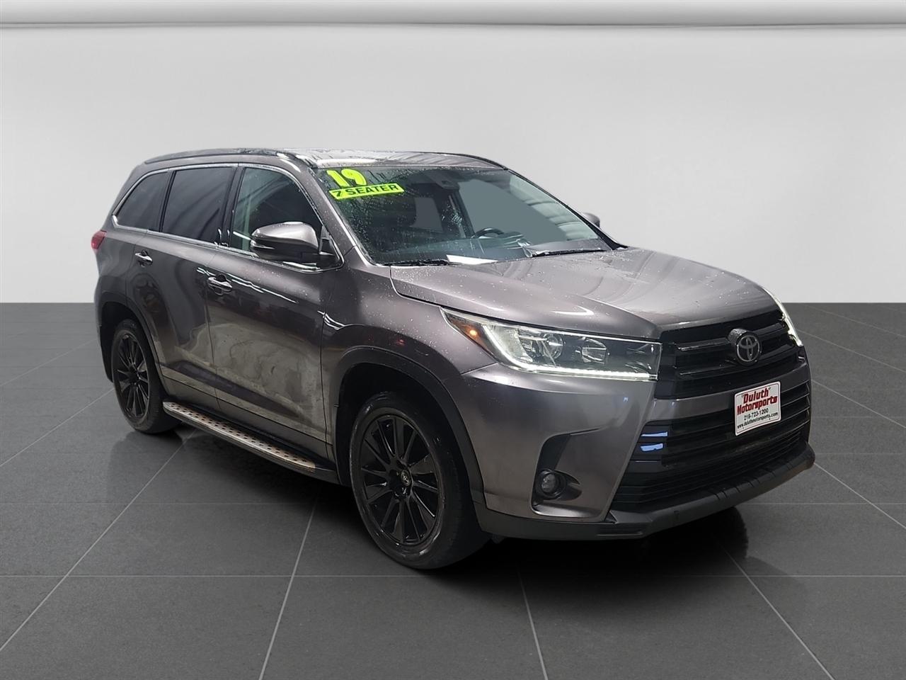Toyota Highlander SE FWD V6 2019
