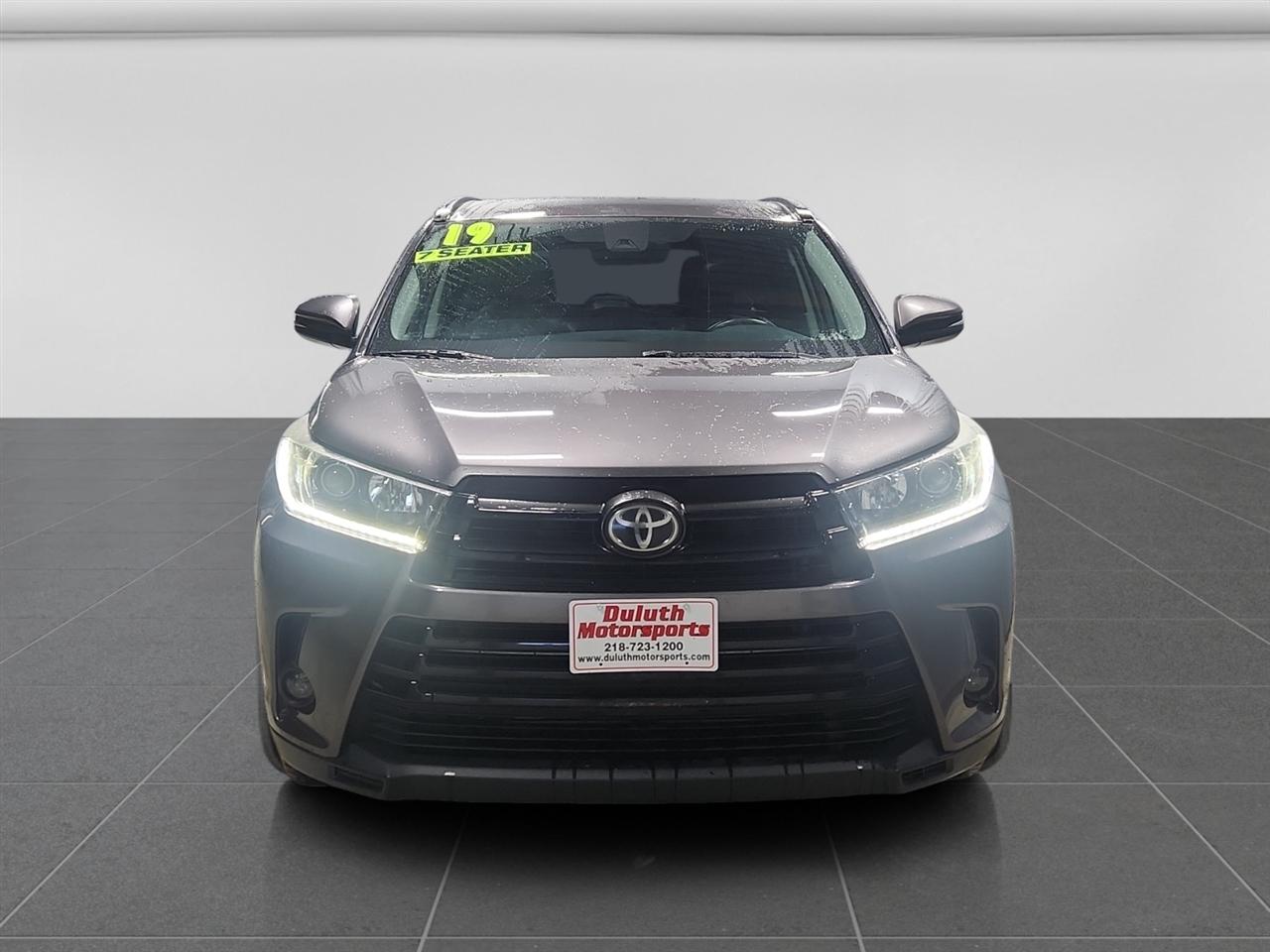 Toyota Highlander SE FWD V6 2019