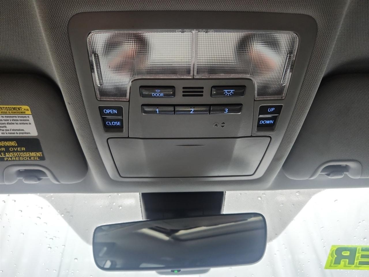 Toyota Highlander SE FWD V6 2019