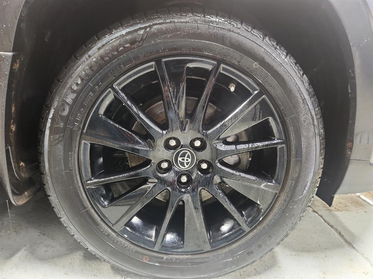 Toyota Highlander SE FWD V6 2019