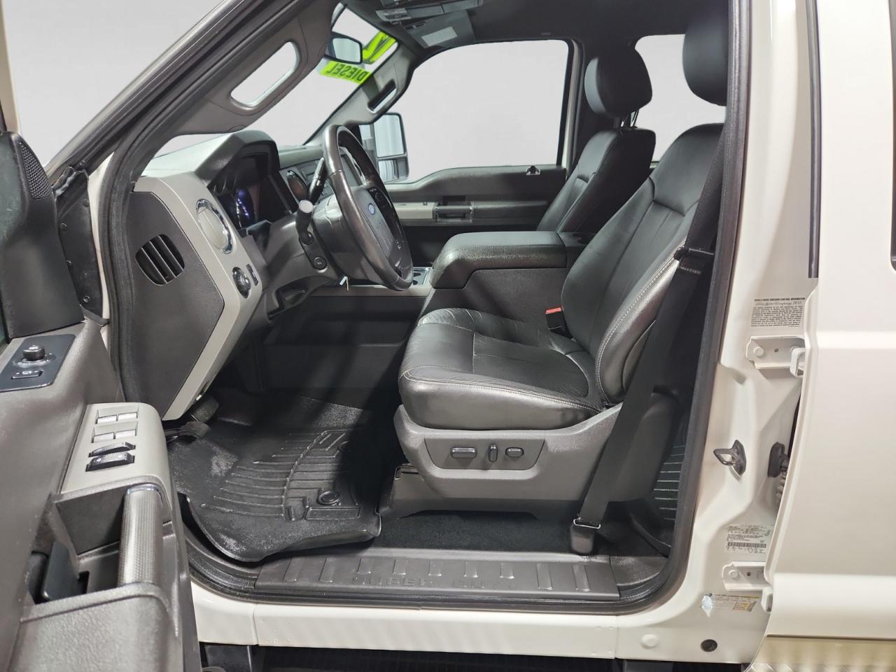 Ford F-350 SD Lariat Crew Cab Long Bed DRW 4WD 2012