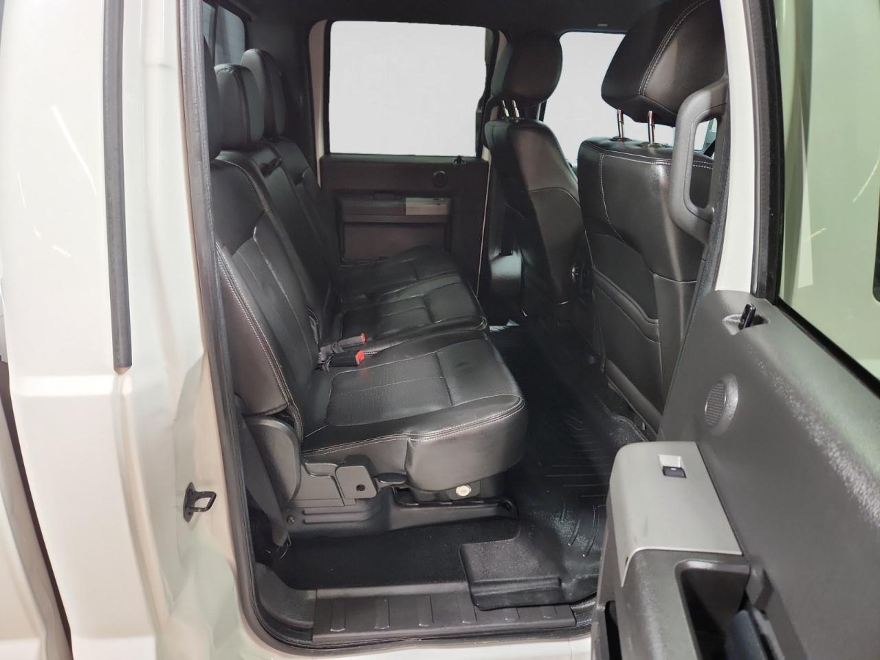 Ford F-350 SD Lariat Crew Cab Long Bed DRW 4WD 2012