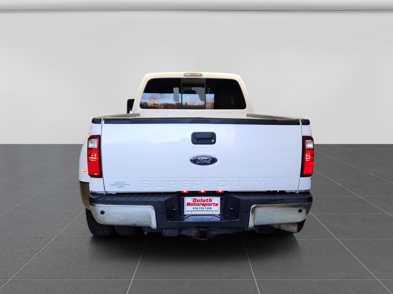 Ford F-350 SD Lariat Crew Cab Long Bed DRW 4WD 2012