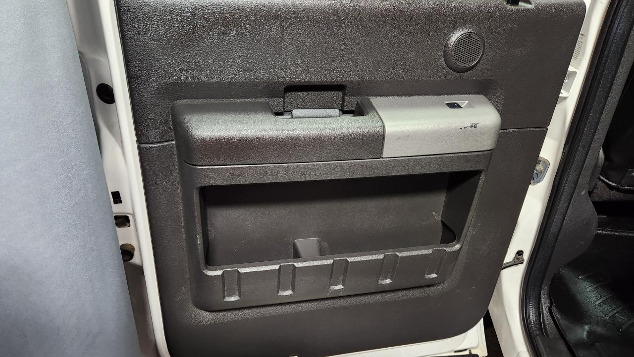 Ford F-350 SD Lariat Crew Cab Long Bed DRW 4WD 2012