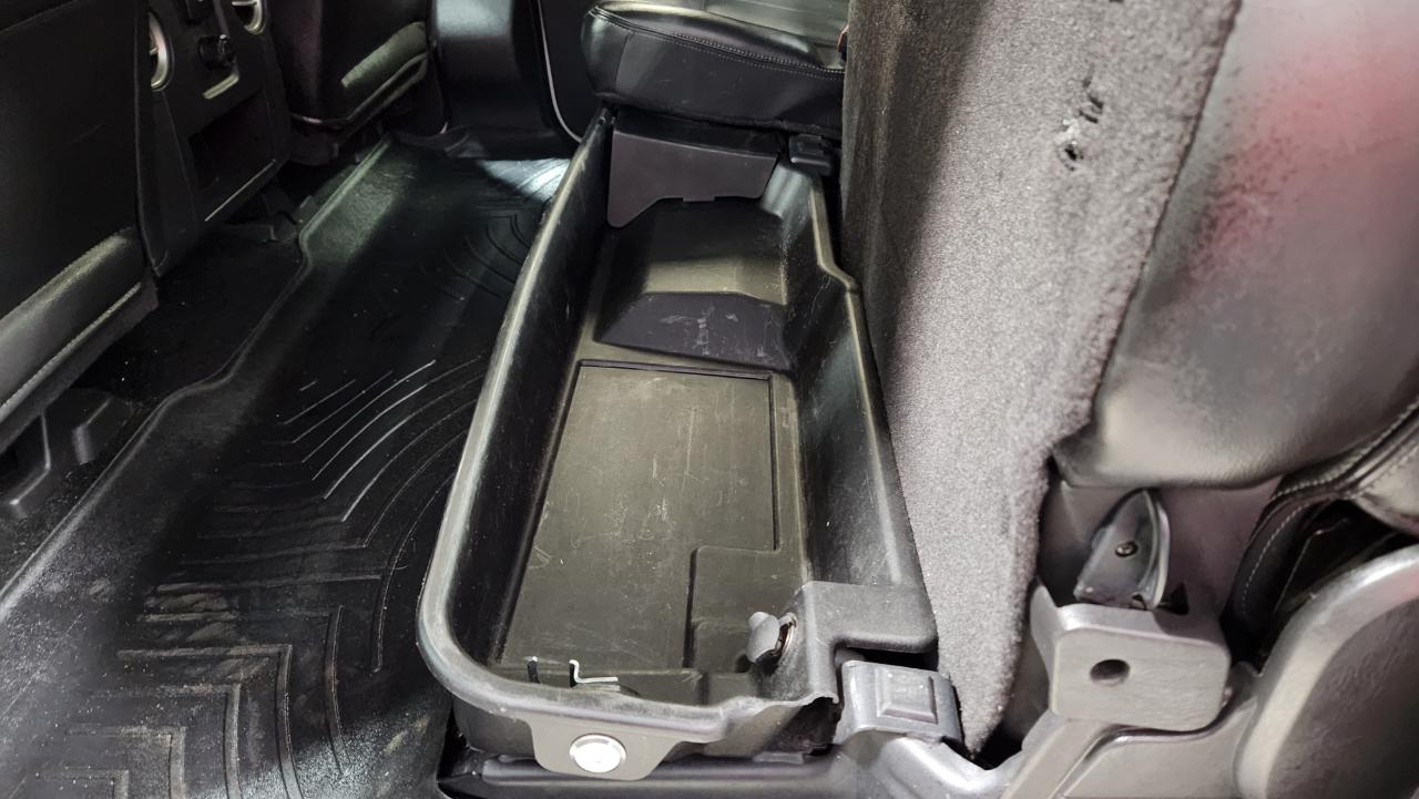 Ford F-350 SD Lariat Crew Cab Long Bed DRW 4WD 2012