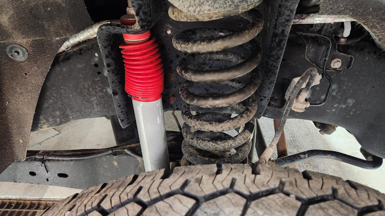 Ford F-350 SD Lariat Crew Cab Long Bed DRW 4WD 2012