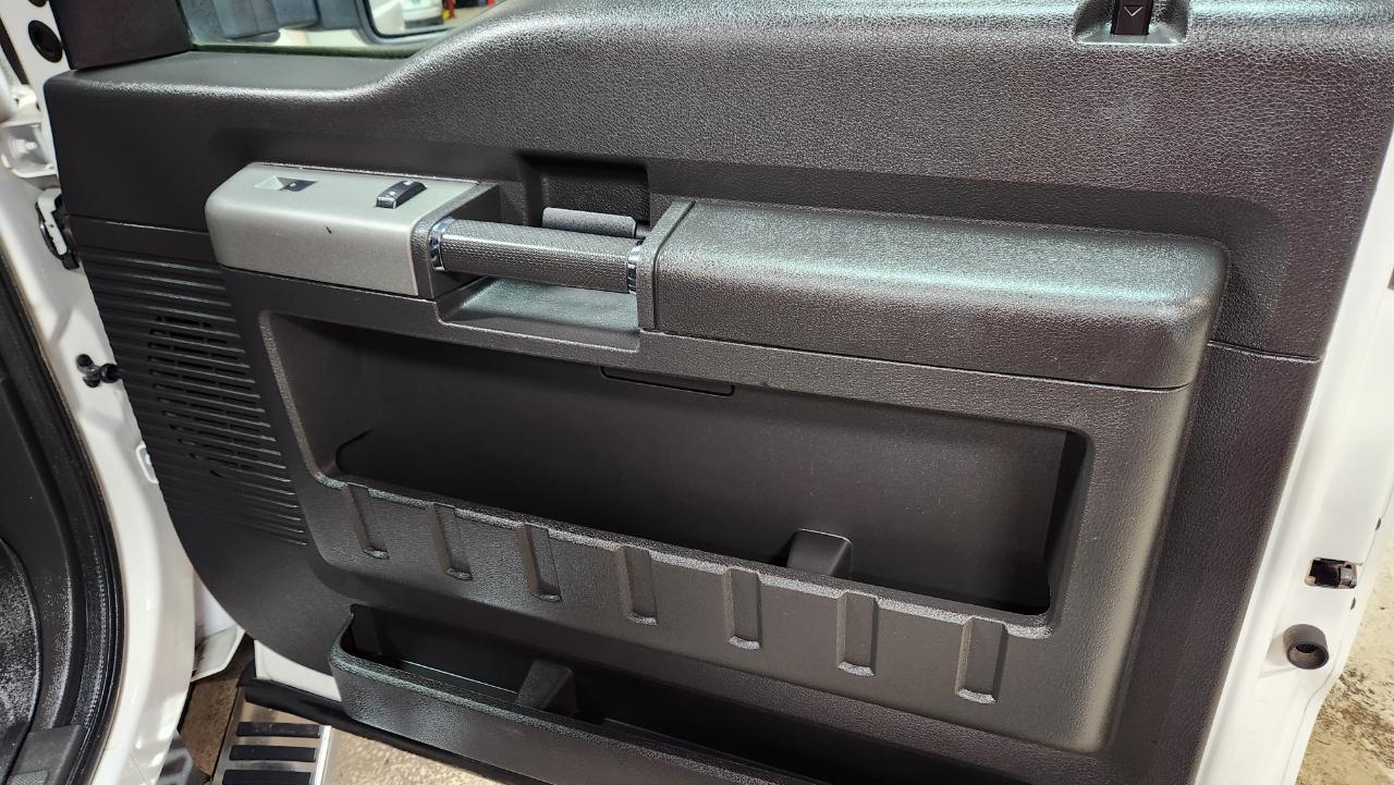 Ford F-350 SD Lariat Crew Cab Long Bed DRW 4WD 2012